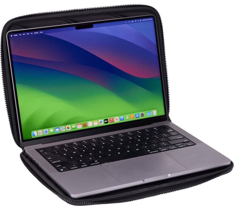 Thule-Gauntlet-5-pouzdro-na-MacBook-Pro-16-Černé